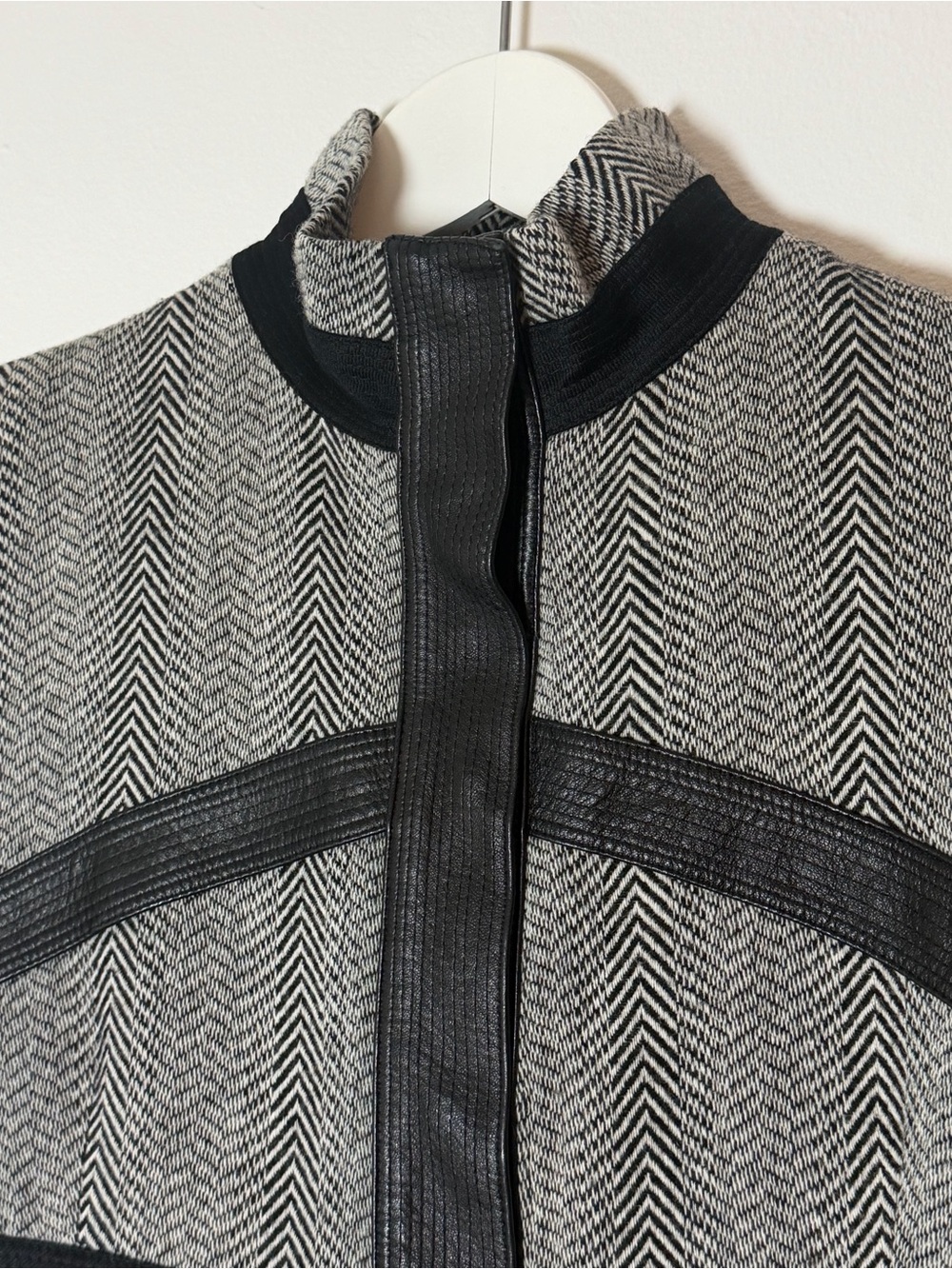 Versus Versace Archival Bondage Leather Trim Herringbone Jacket - vintage 2000s - Picture 3 of 10